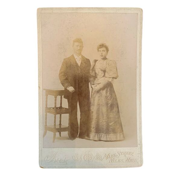 Atq Photo Cabinet Cards Set Handsome Couple Well Dressed Sepia BW Ives Niles MI - Picture 4 of 5